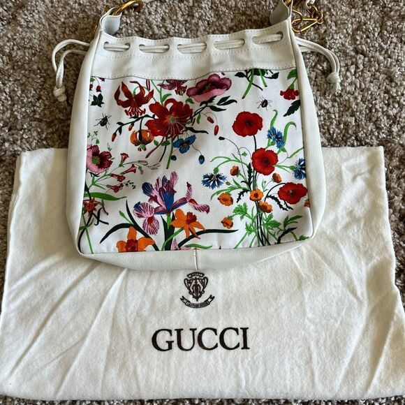Gucci Handbags - VintageGucci Flora Bucket